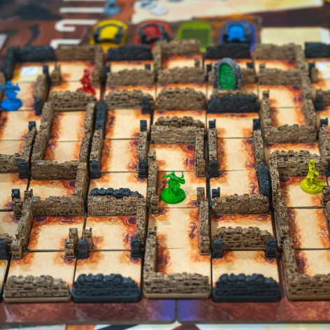 Labyrinth Chronicles - 40 Años Edicion Aniversario (castellano) - Juego de mesa