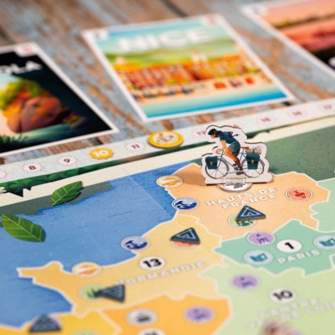 Componentes del juego de mesa Postales